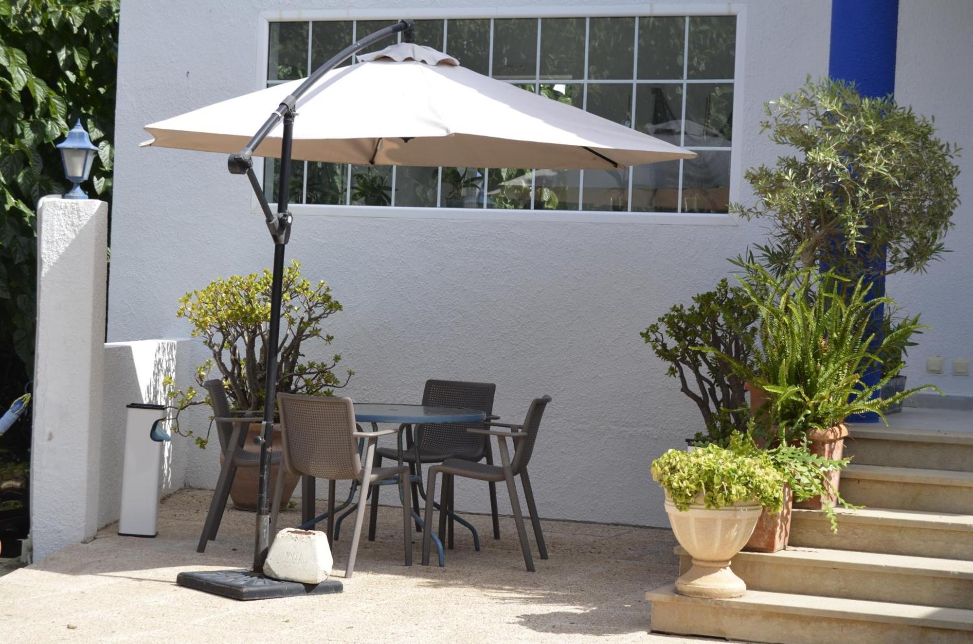 Hostal Blayet Valencia Exterior foto